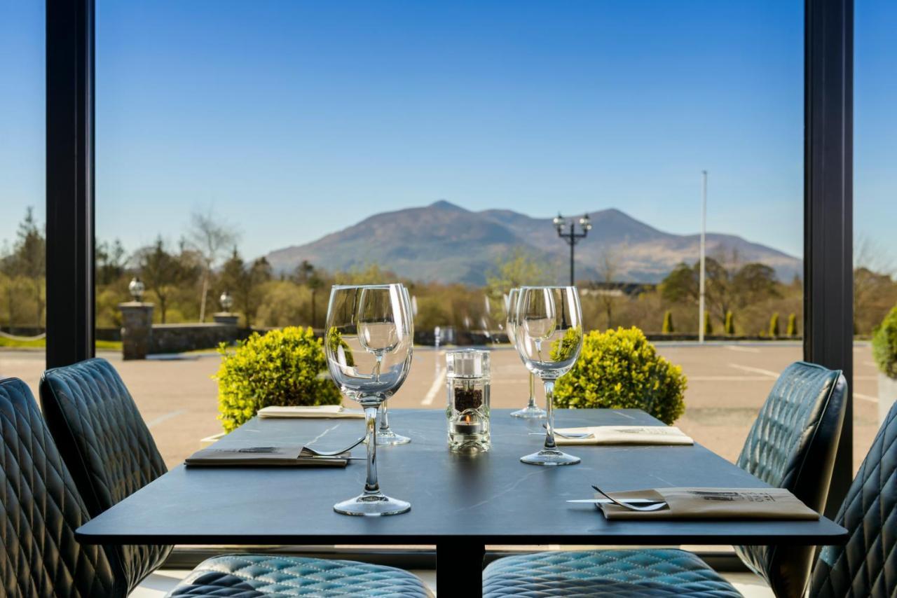 Killarney Oaks Hotel ภายนอก รูปภาพ