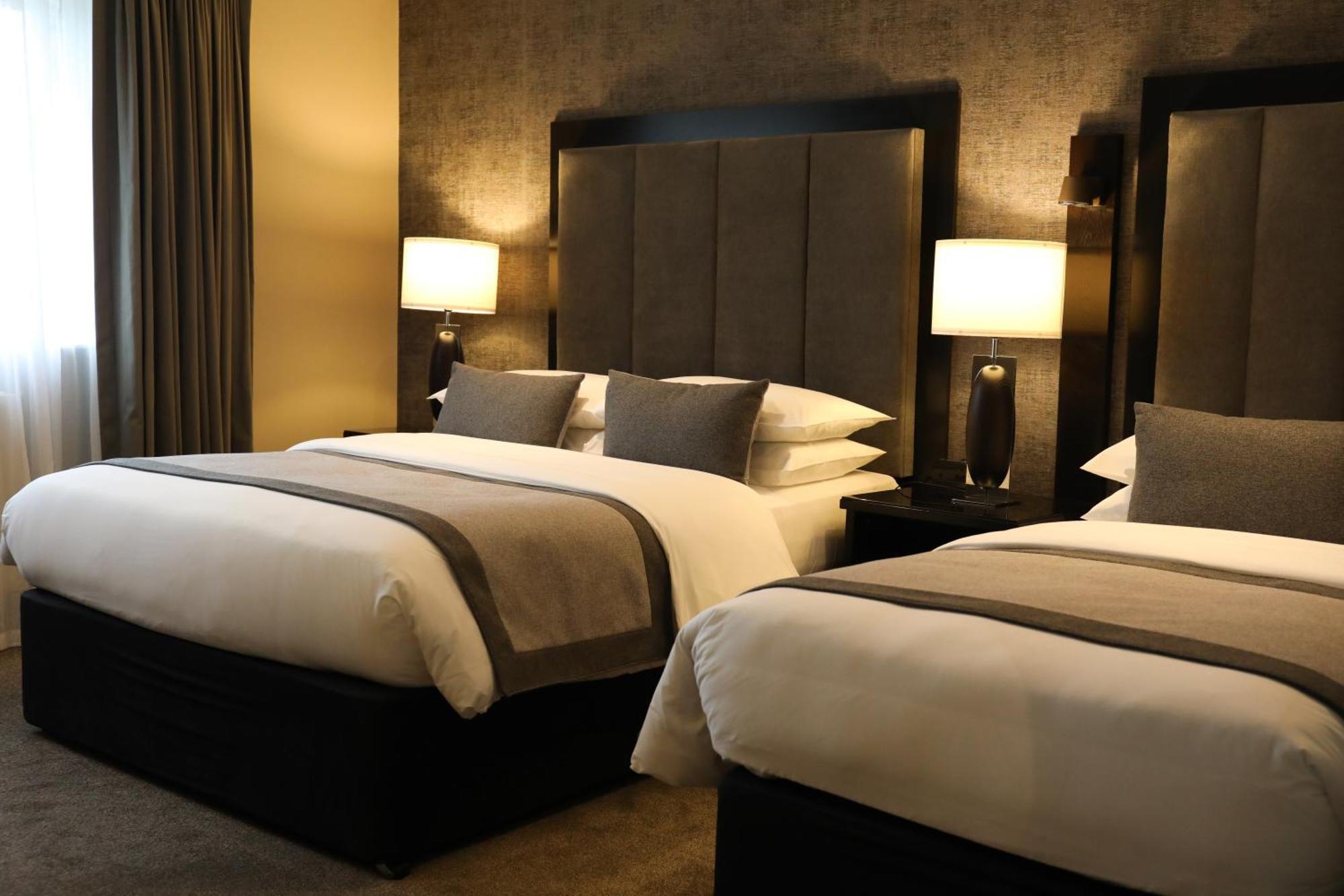 Killarney Oaks Hotel ภายนอก รูปภาพ