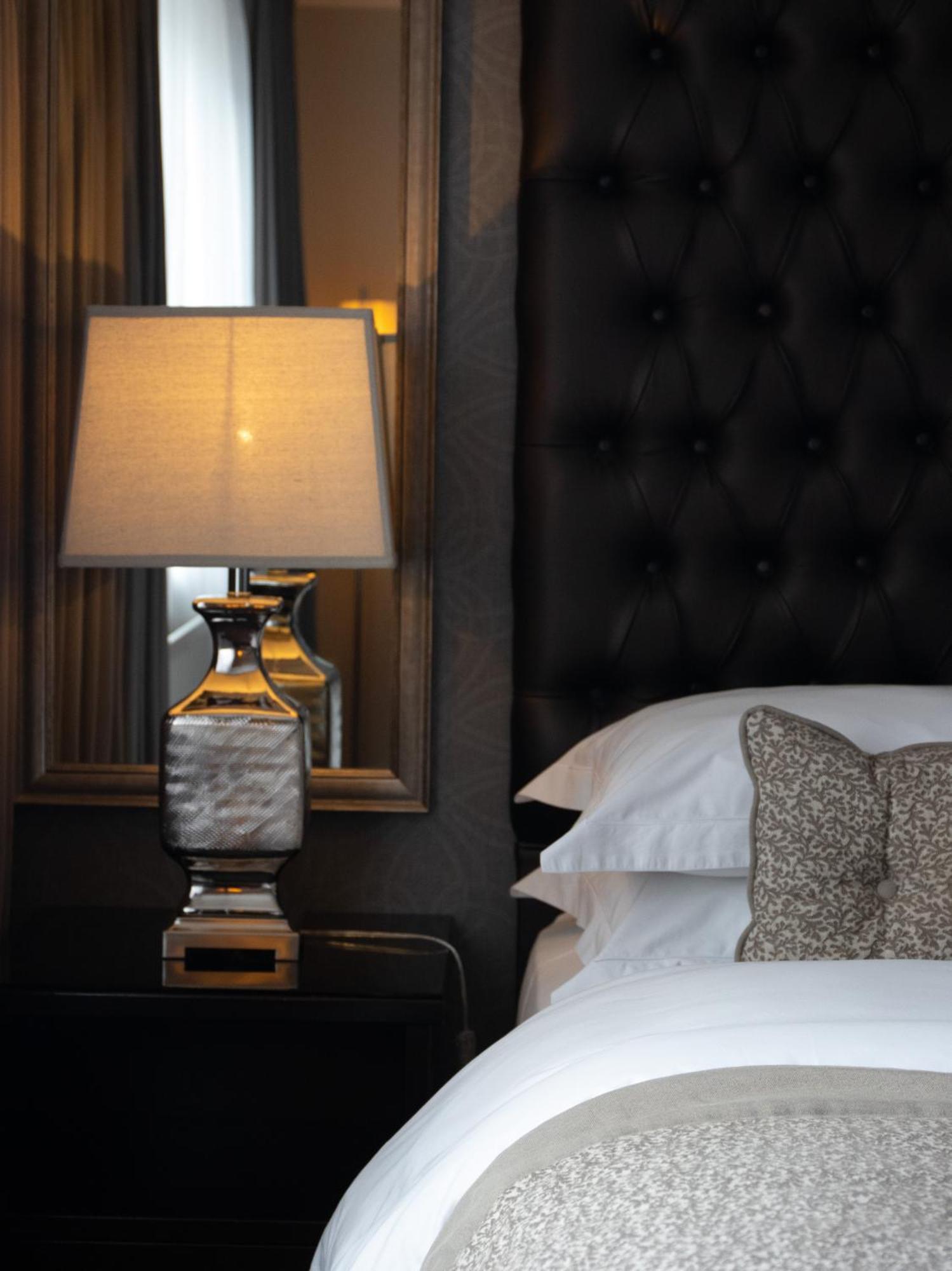 Killarney Oaks Hotel ภายนอก รูปภาพ