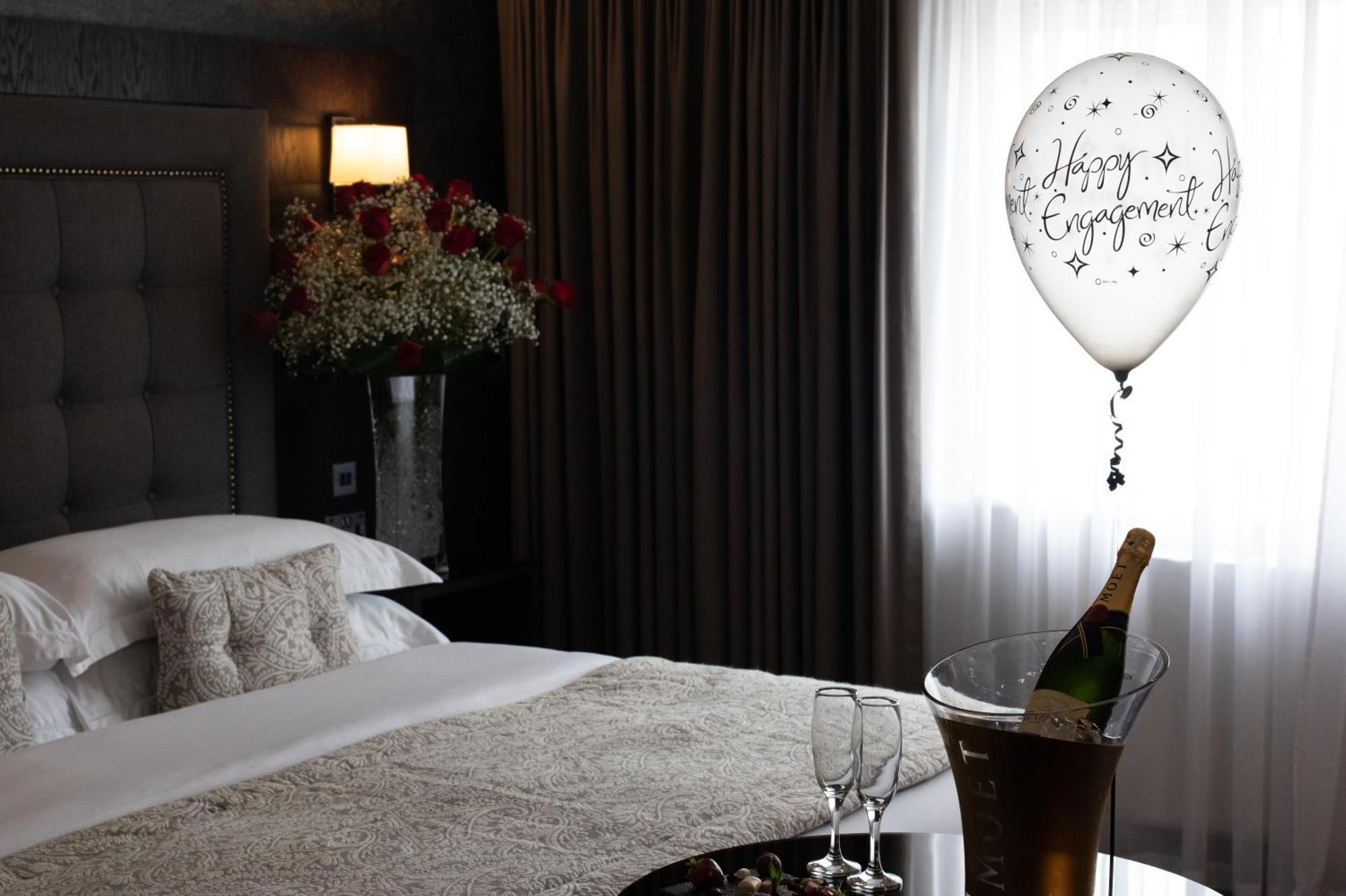 Killarney Oaks Hotel ภายนอก รูปภาพ