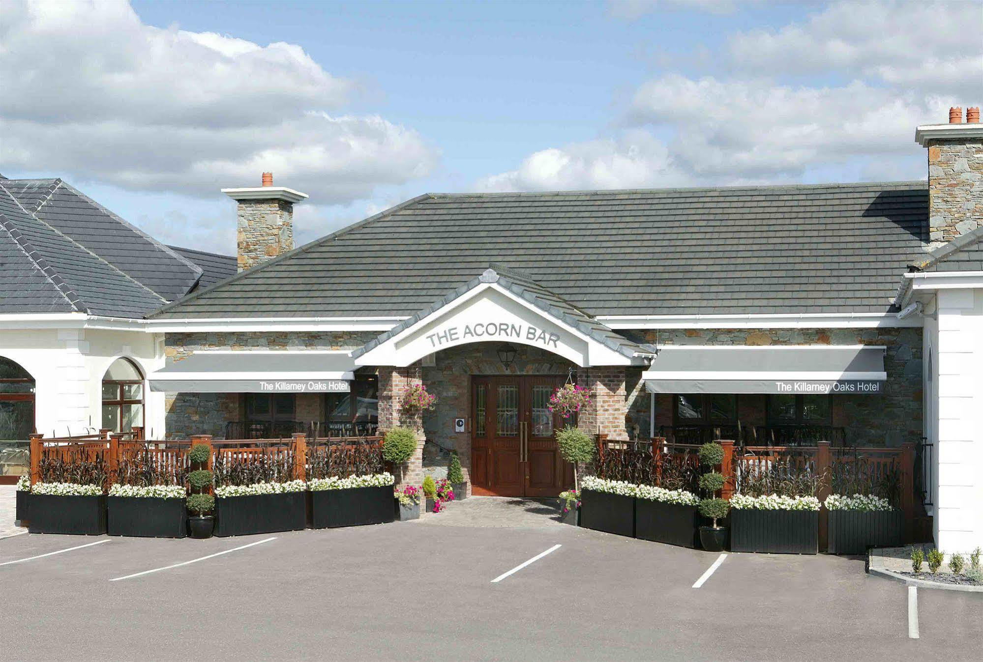 Killarney Oaks Hotel ภายนอก รูปภาพ